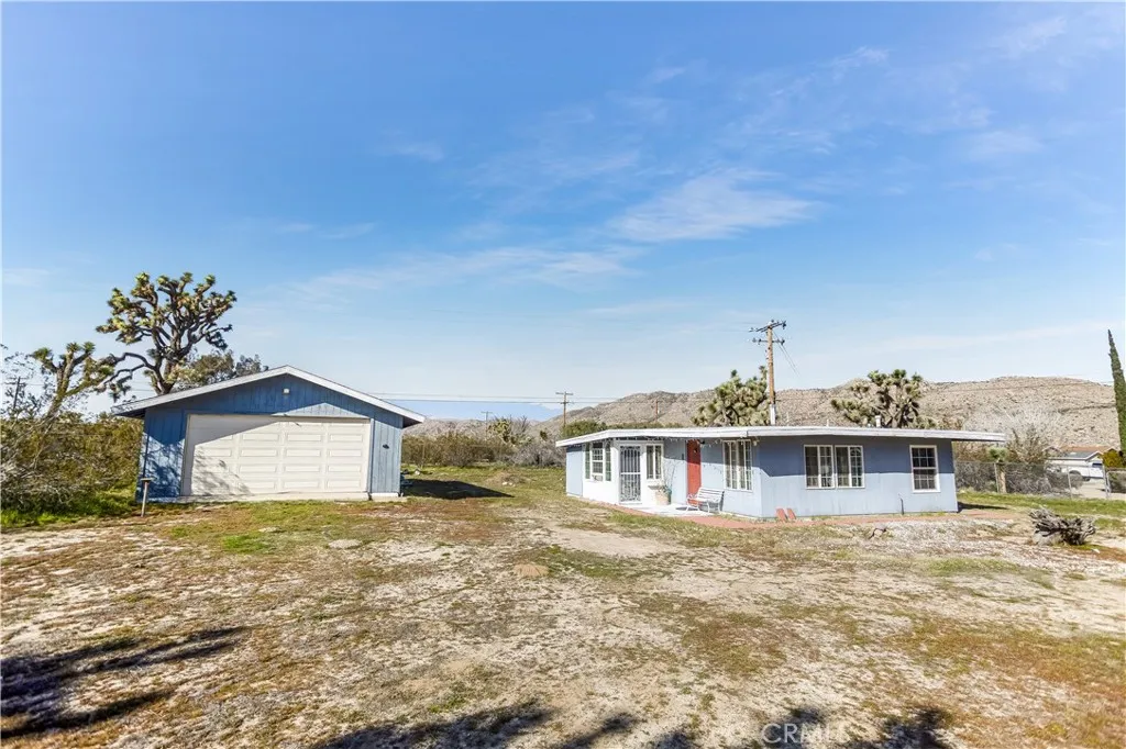 7148 Sage Avenue, Yucca Valley, California 92284 home-pic-1