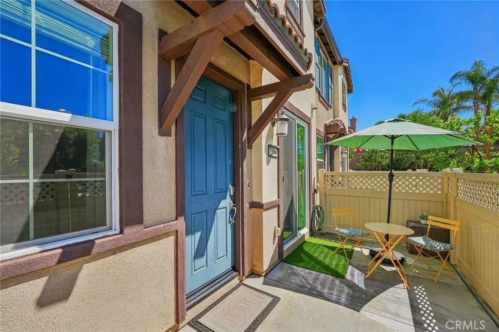 24140 Tuscany Avenue 2304, Murrieta, California 92562 home-pic-2