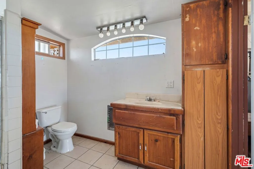 45611 250th Street, Lancaster, California 93535 home-pic-15