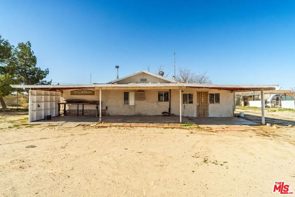 45611 250th Street, Lancaster, California 93535 home-pic-1