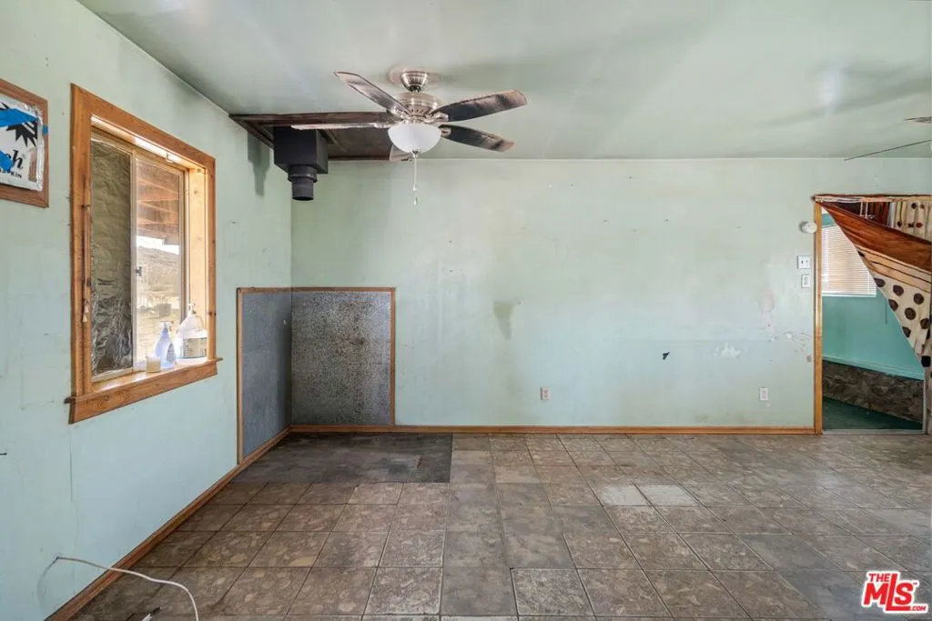 45611 250th Street, Lancaster, California 93535 home-pic-7