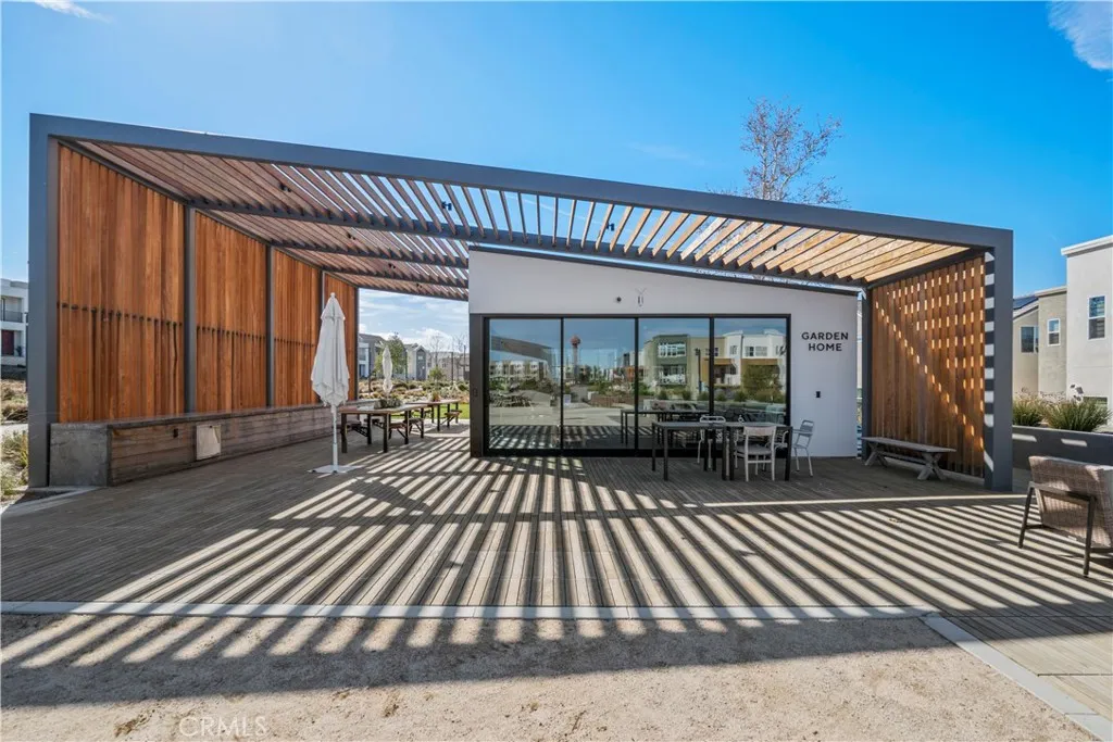 27422 Pioneer Court, Valencia, California 91381 home-pic-49