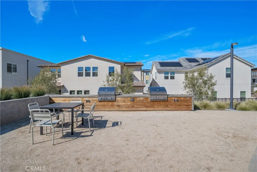 27422 Pioneer Court, Valencia, California 91381 home-pic-54