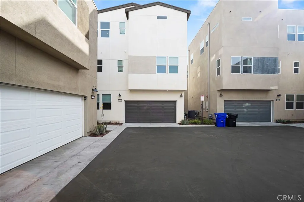 27422 Pioneer Court, Valencia, California 91381 home-pic-44