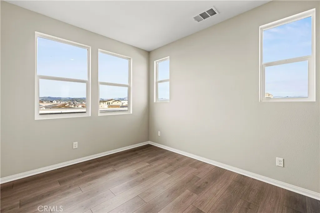 27422 Pioneer Court, Valencia, California 91381 home-pic-29