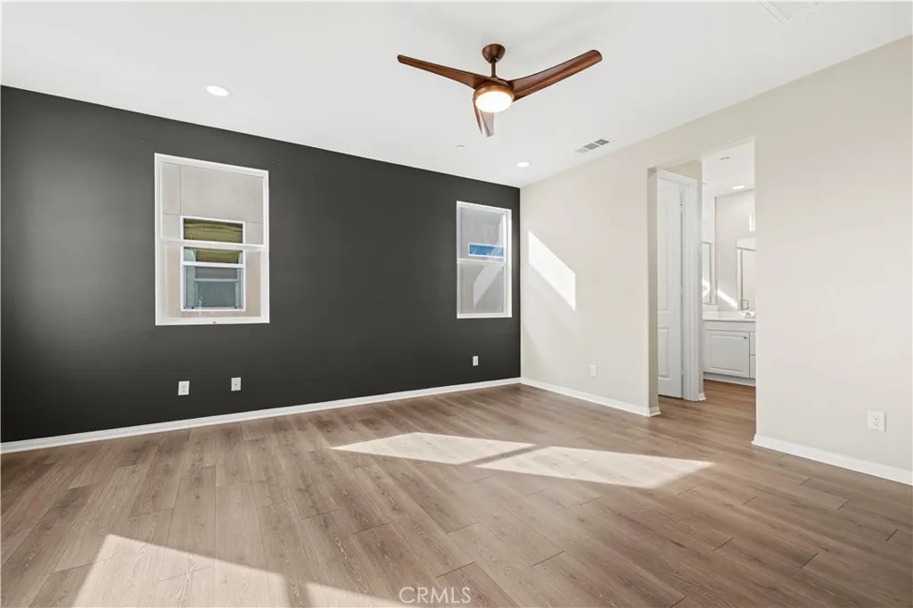 27422 Pioneer Court, Valencia, California 91381 home-pic-34