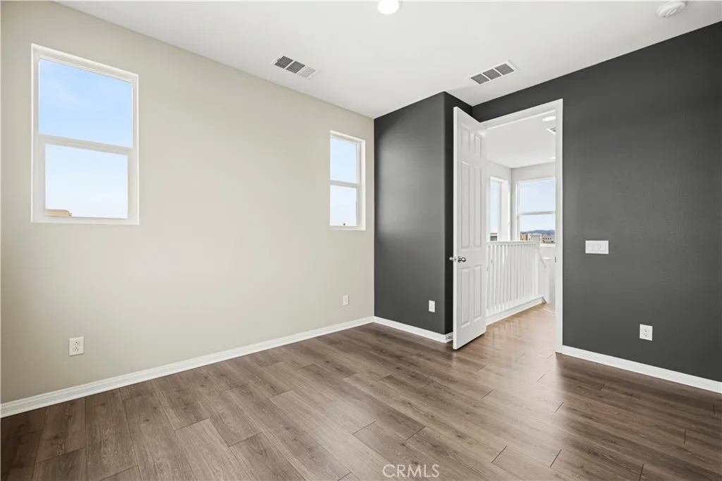 27422 Pioneer Court, Valencia, California 91381 home-pic-28