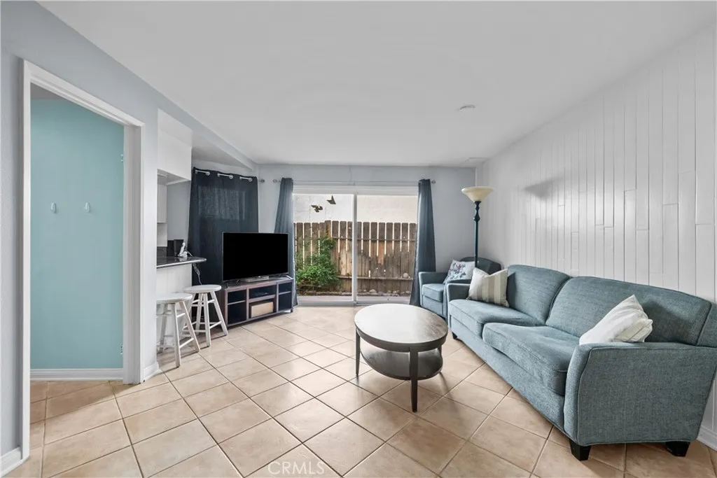15716 Ada, Canyon Country, California 91387 home-pic-4