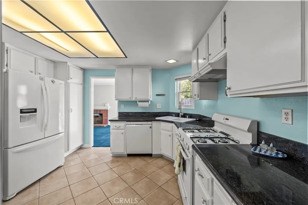 15716 Ada, Canyon Country, California 91387 home-pic-10
