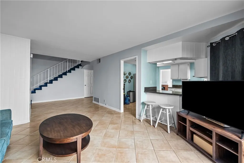 15716 Ada, Canyon Country, California 91387 home-pic-6