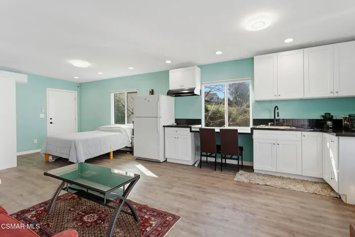 265 1_2 McKnight Rd_4