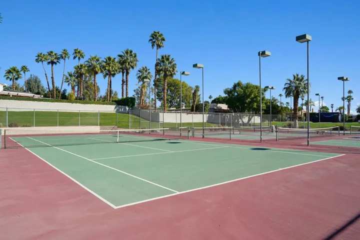 Community Tennis Courts