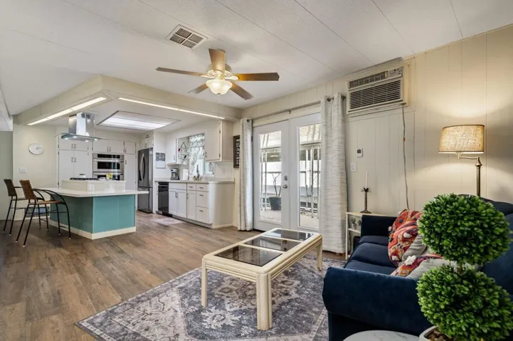 11-custom-SDCameo_OPMG_0126_020