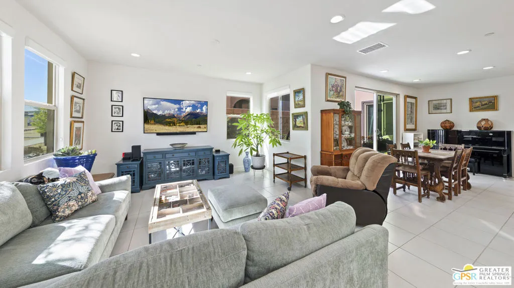 36004 Franklin Drive, Palm Desert, California 92211 home-pic-4