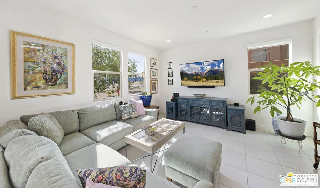 36004 Franklin Drive, Palm Desert, California 92211 home-pic-3