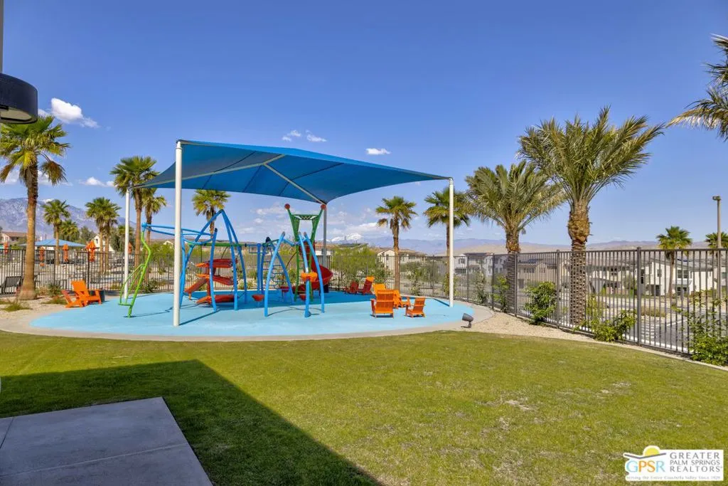 36004 Franklin Drive, Palm Desert, California 92211 home-pic-25