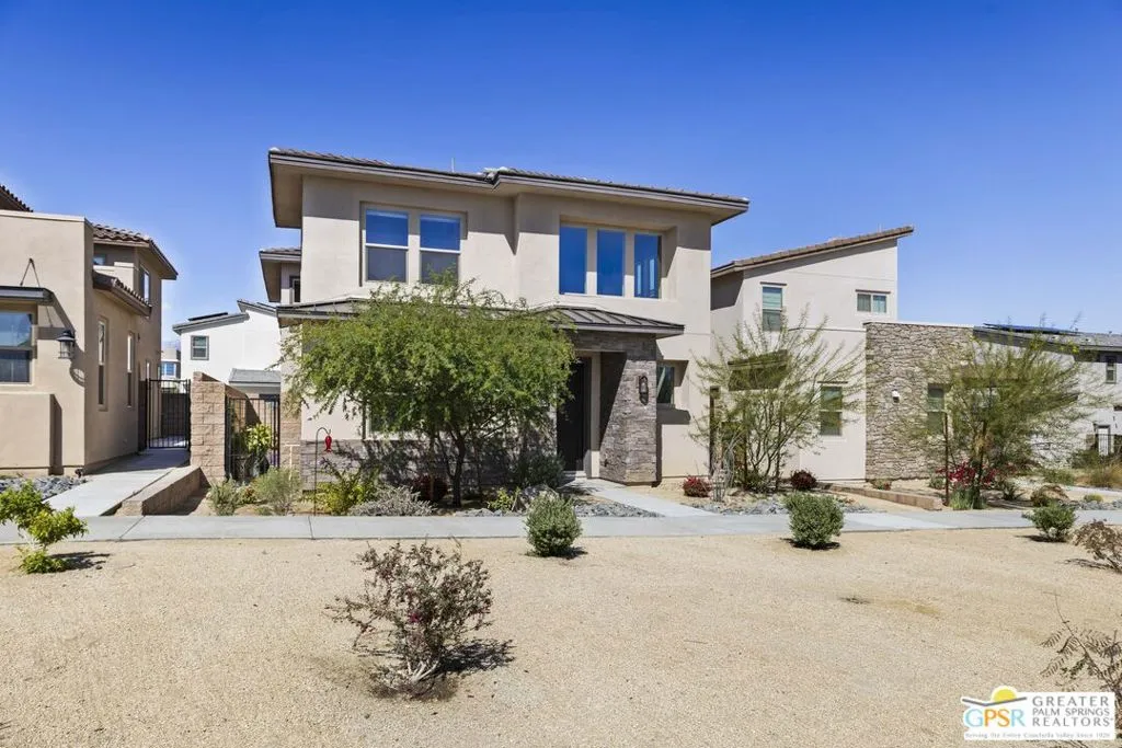36004 Franklin Drive, Palm Desert, California 92211 home-pic-1