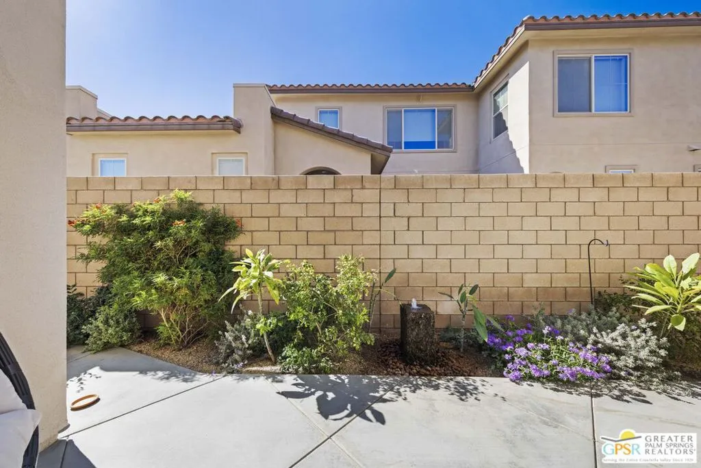 36004 Franklin Drive, Palm Desert, California 92211 home-pic-36