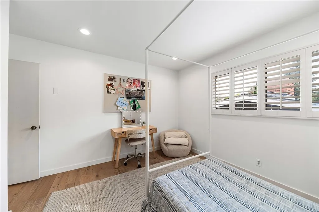 5681 E. Colorado St, Long Beach, California 90814 home-pic-18