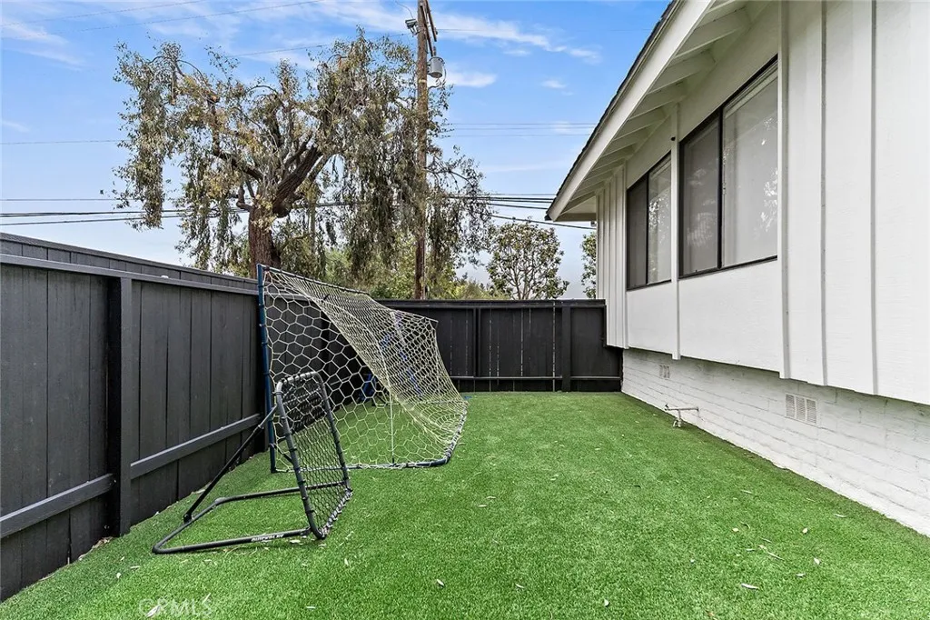 5681 E. Colorado St, Long Beach, California 90814 home-pic-41