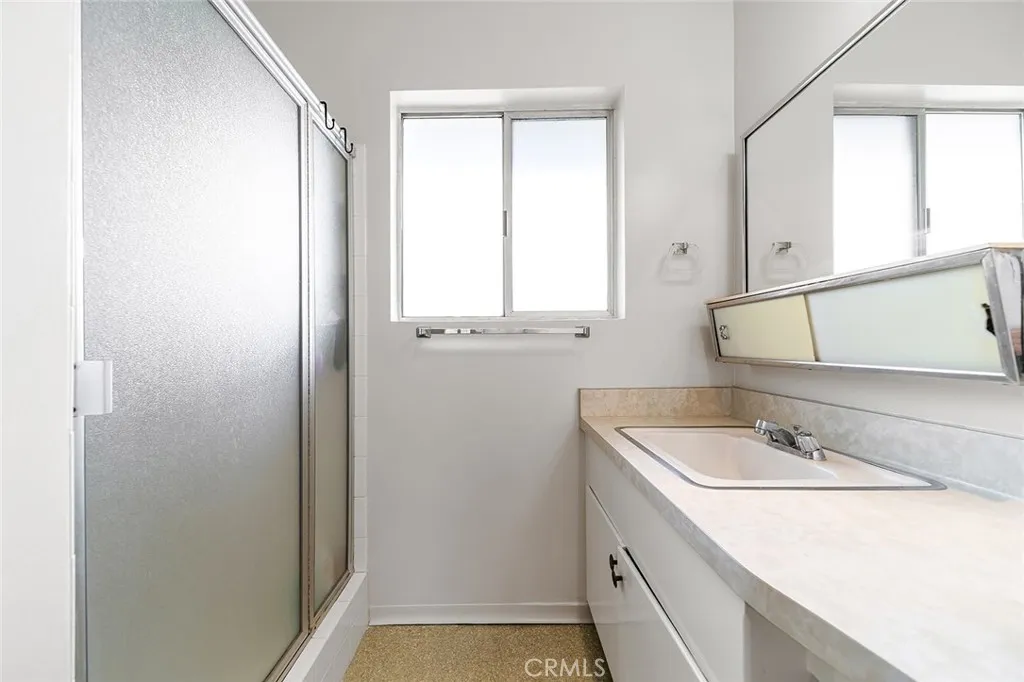 5681 E. Colorado St, Long Beach, California 90814 home-pic-28