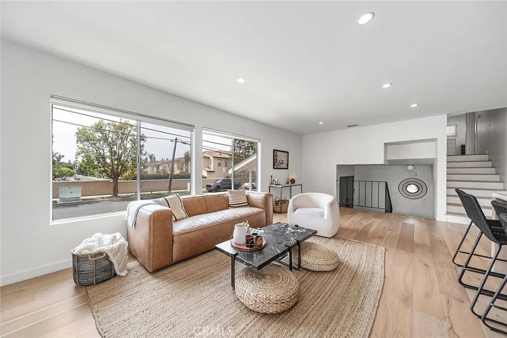 5681 E. Colorado St, Long Beach, California 90814 home-pic-12