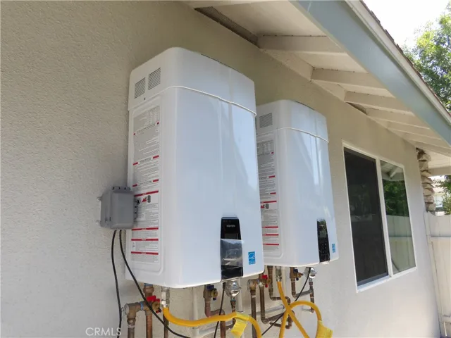 Tankless water heater