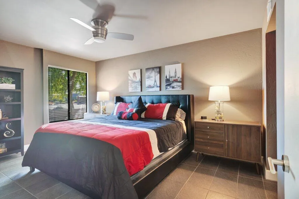 1050 E Ramon Road 3, Palm Springs, California 92264 home-pic-15