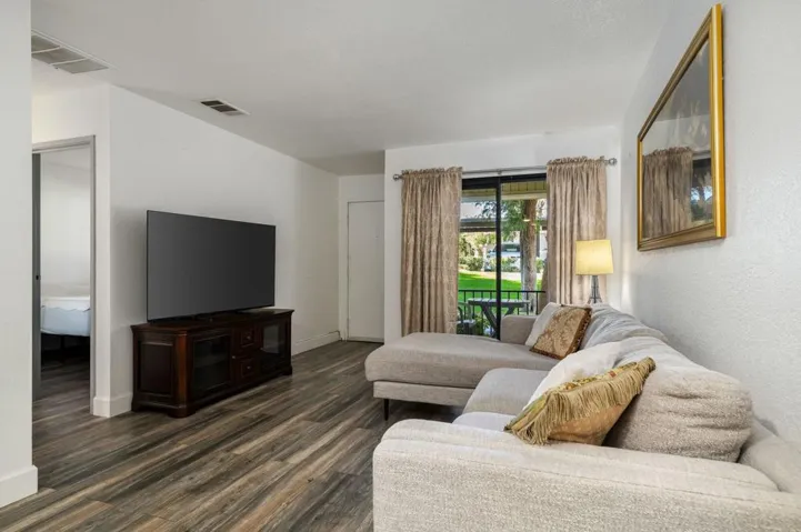 7-custom-SDAshurst_OPMG_0126_020