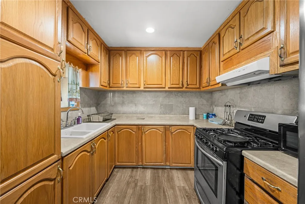 2628 Millbrae, Duarte, California 91010 home-pic-10
