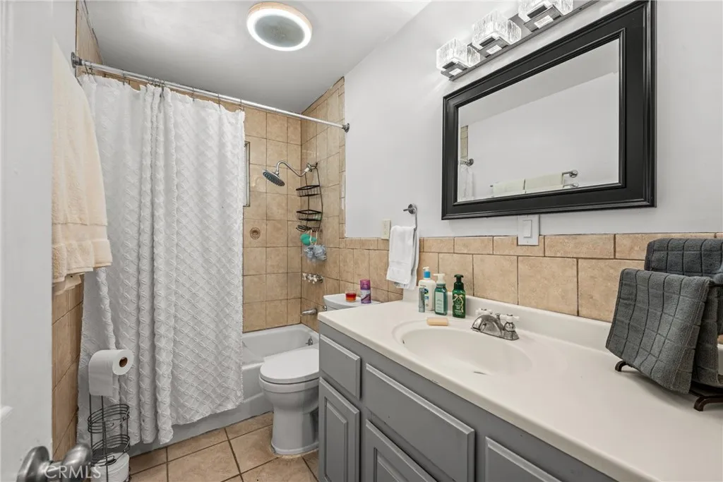 2628 Millbrae, Duarte, California 91010 home-pic-20