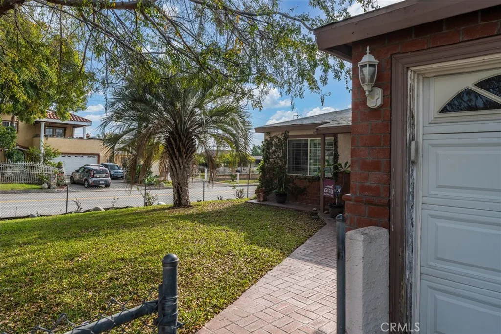 2628 Millbrae, Duarte, California 91010 home-pic-3