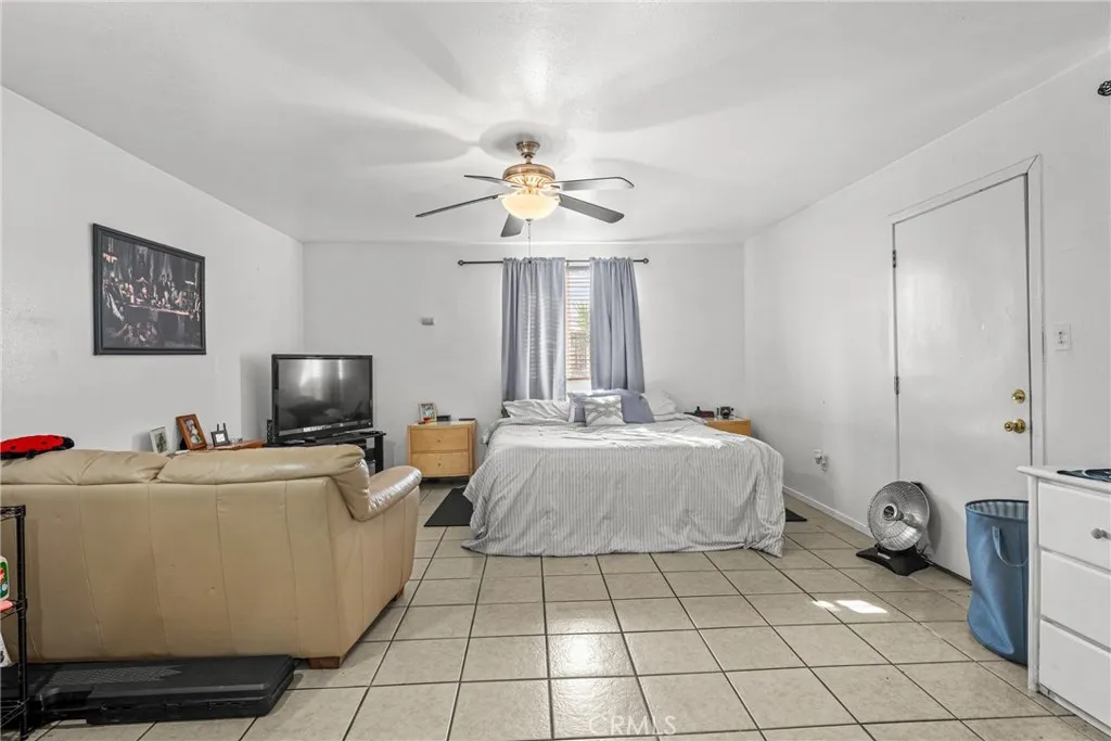 2628 Millbrae, Duarte, California 91010 home-pic-15