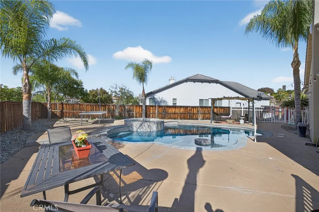 39823 Payton Court, Murrieta, California 92563 home-pic-41