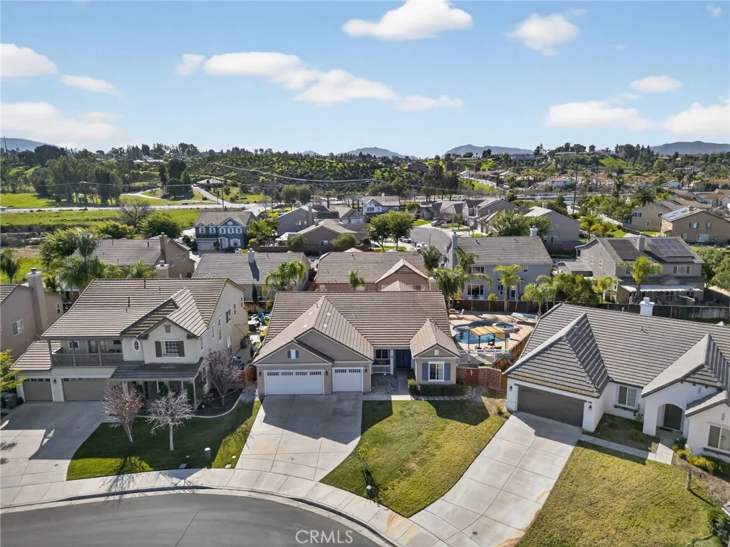 39823 Payton Court, Murrieta, California 92563 home-pic-49