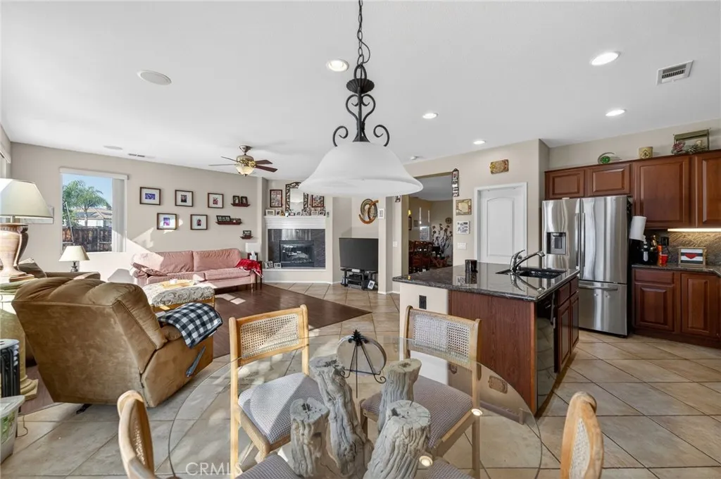 39823 Payton Court, Murrieta, California 92563 home-pic-21