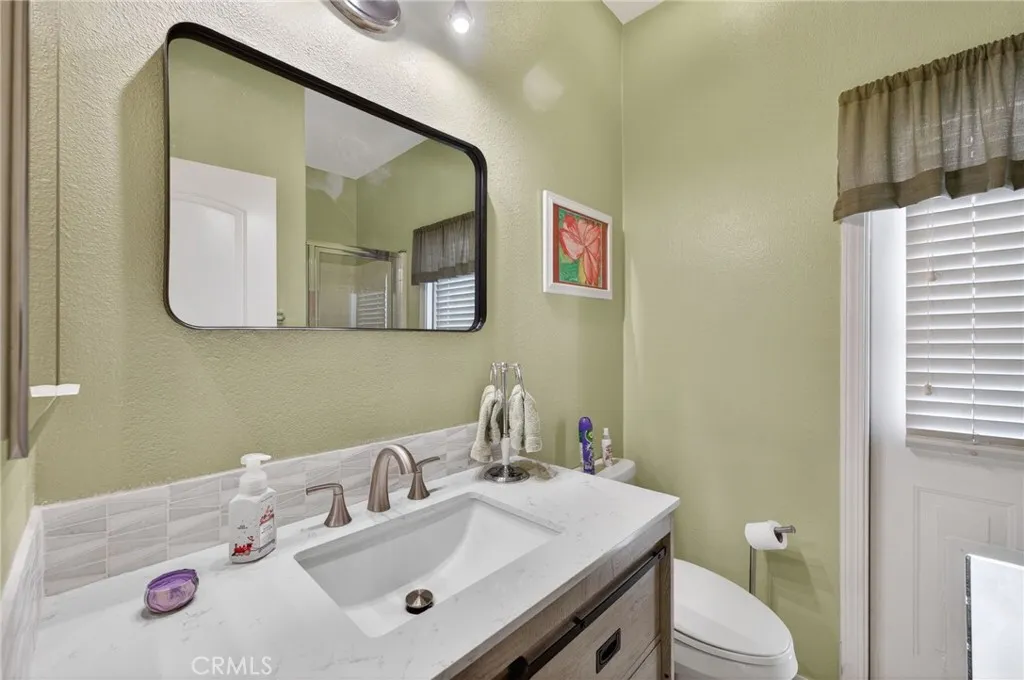 39823 Payton Court, Murrieta, California 92563 home-pic-37