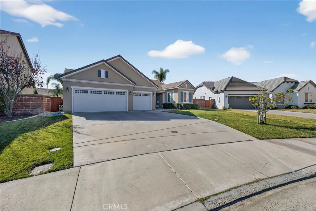39823 Payton Court, Murrieta, California 92563 home-pic-4