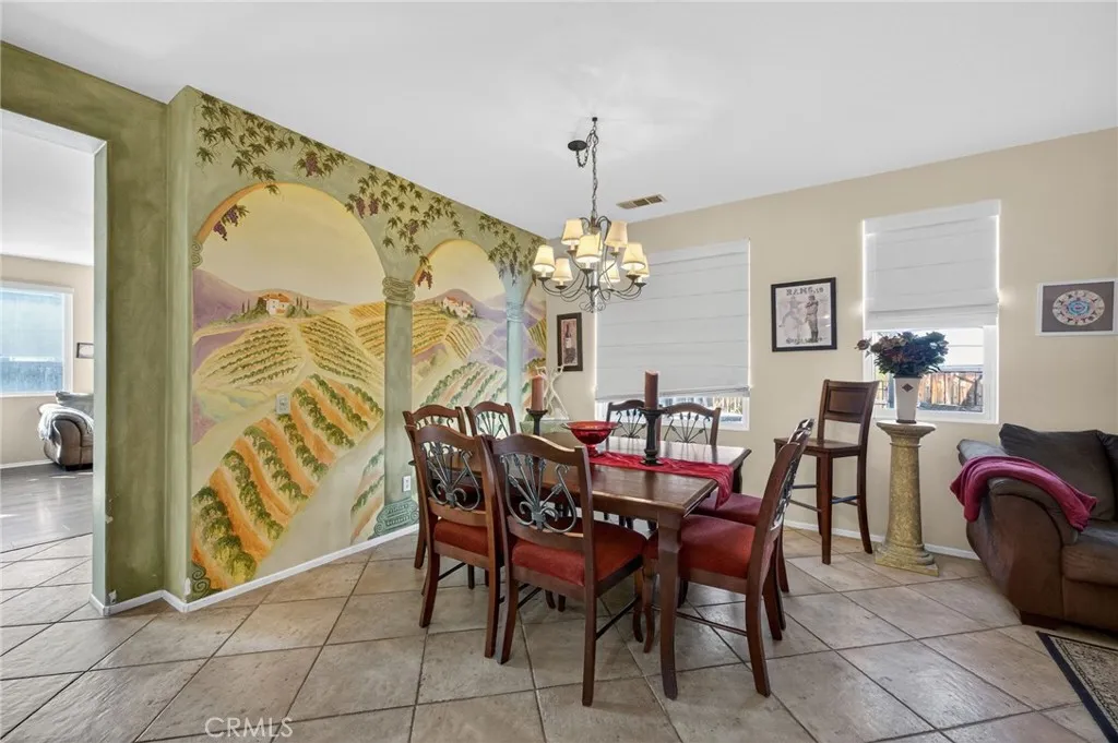 39823 Payton Court, Murrieta, California 92563 home-pic-9