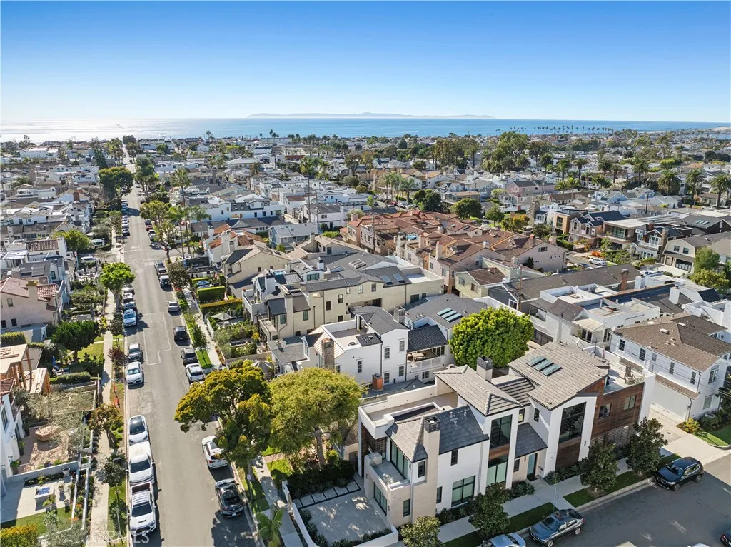 619 Narcissus, Corona Del Mar, California 92625 home-pic-4