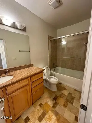 346 unit 1 Bathroom Metropole Bathroom