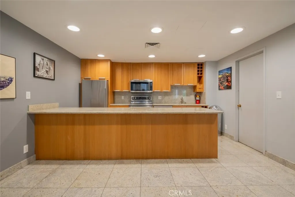 800 W 1st Street 502, Los Angeles, California 90012 home-pic-22