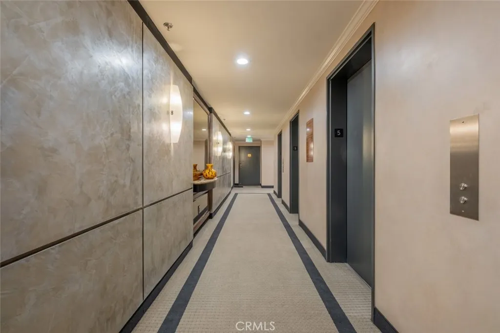 800 W 1st Street 502, Los Angeles, California 90012 home-pic-2