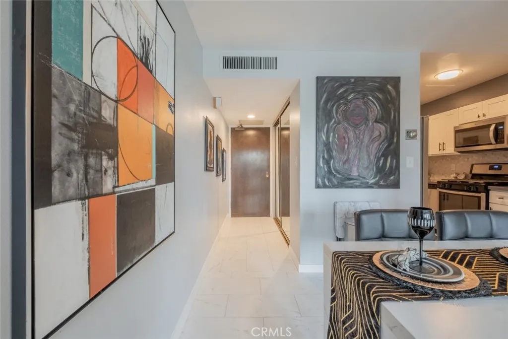 800 W 1st Street 502, Los Angeles, California 90012 home-pic-3