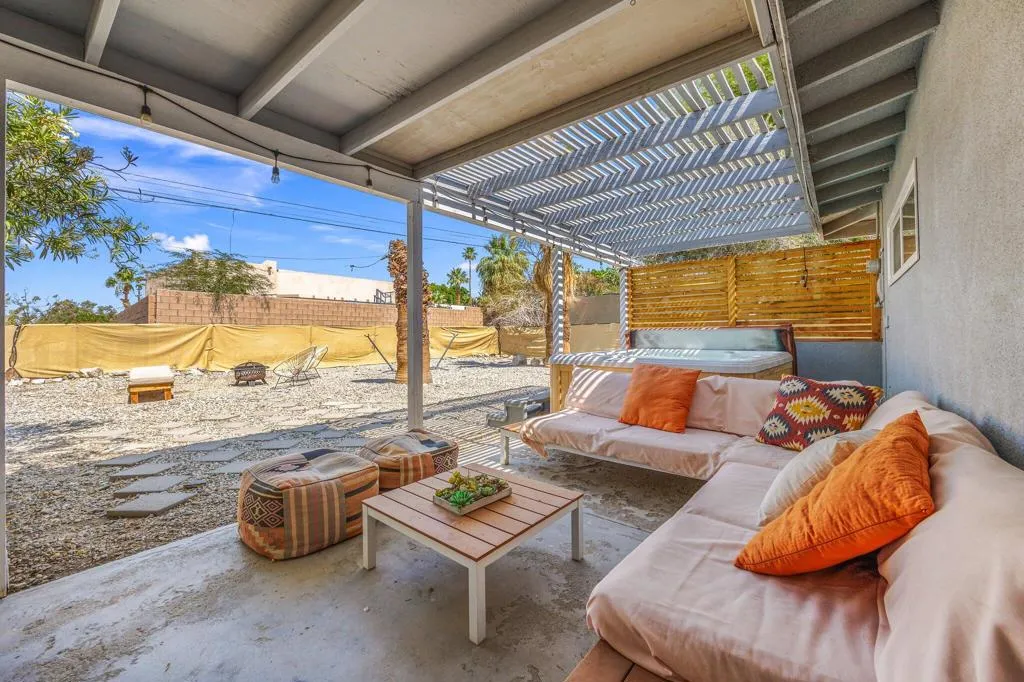 13215 Deodar Avenue, Desert Hot Springs, California 92240 home-pic-3
