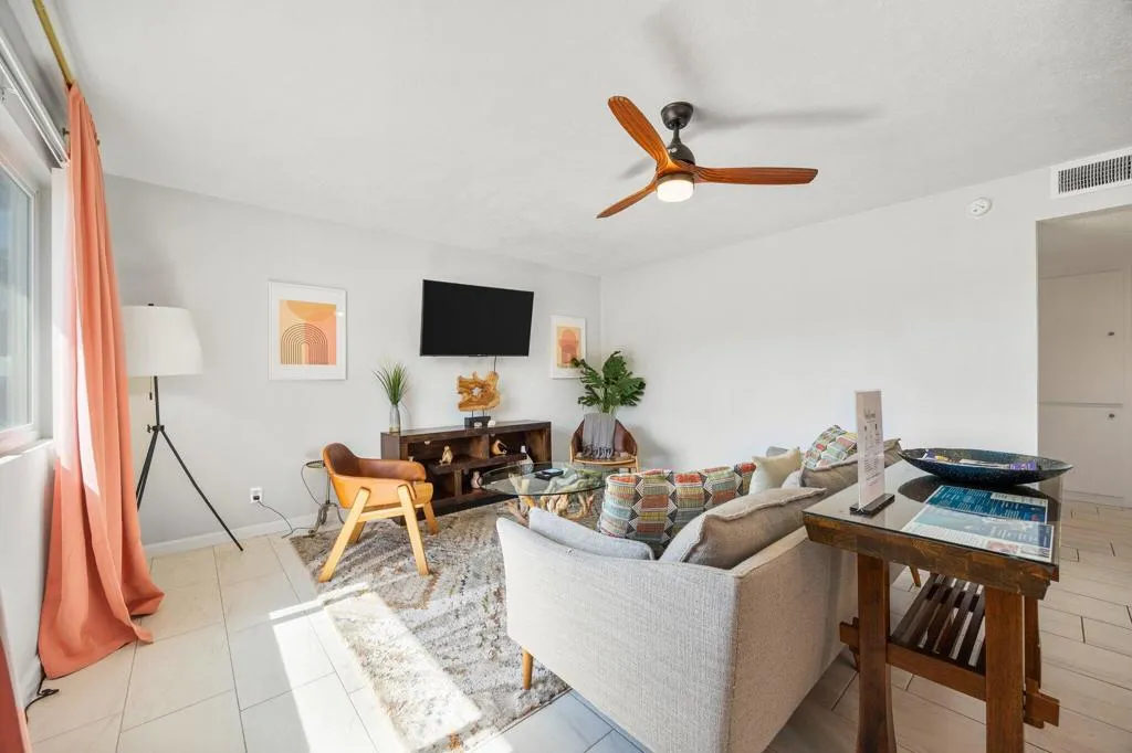 13215 Deodar Avenue, Desert Hot Springs, California 92240 home-pic-10