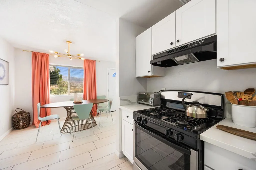 13215 Deodar Avenue, Desert Hot Springs, California 92240 home-pic-19