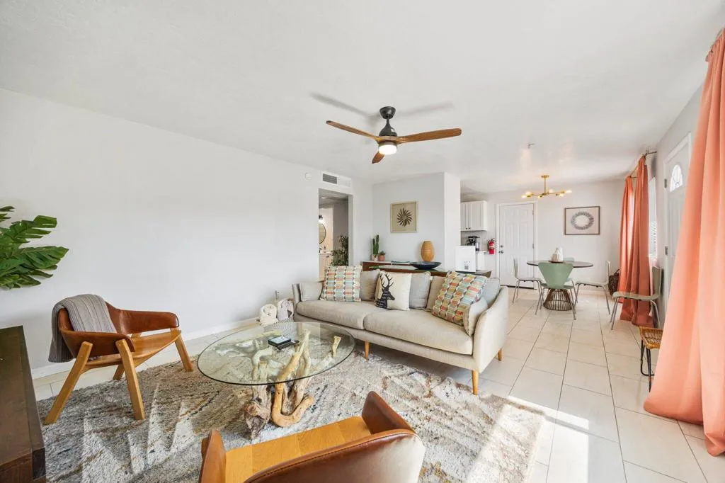 13215 Deodar Avenue, Desert Hot Springs, California 92240 home-pic-11