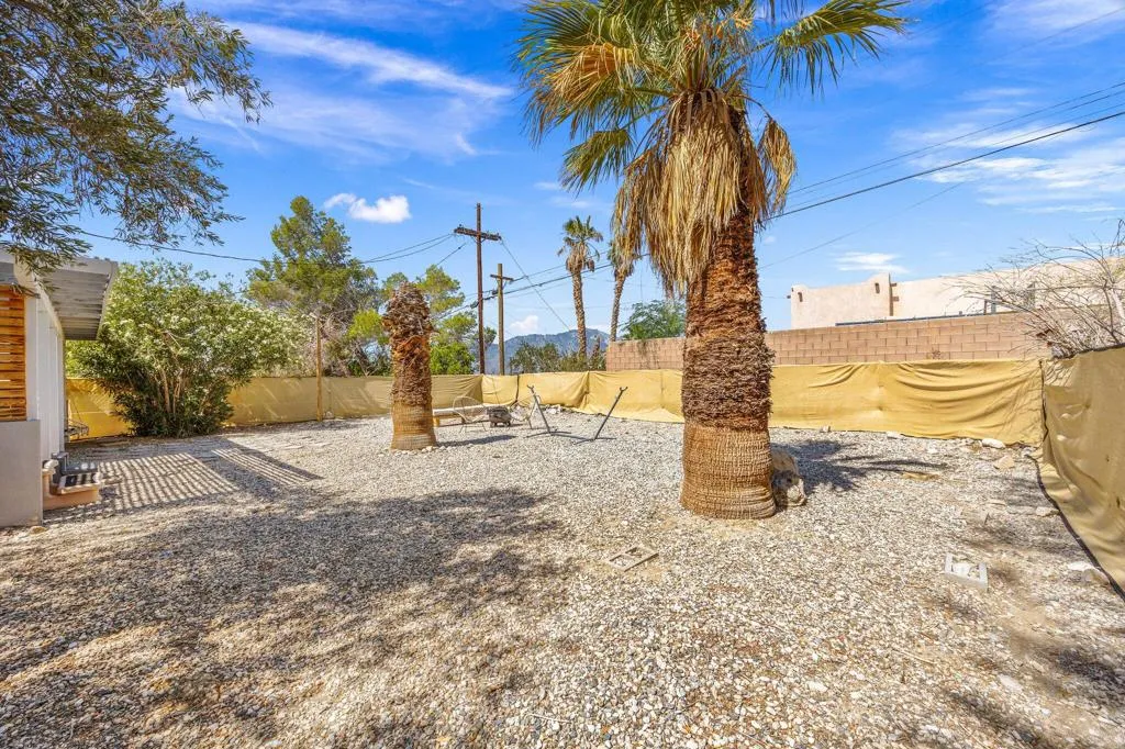 13215 Deodar Avenue, Desert Hot Springs, California 92240 home-pic-30
