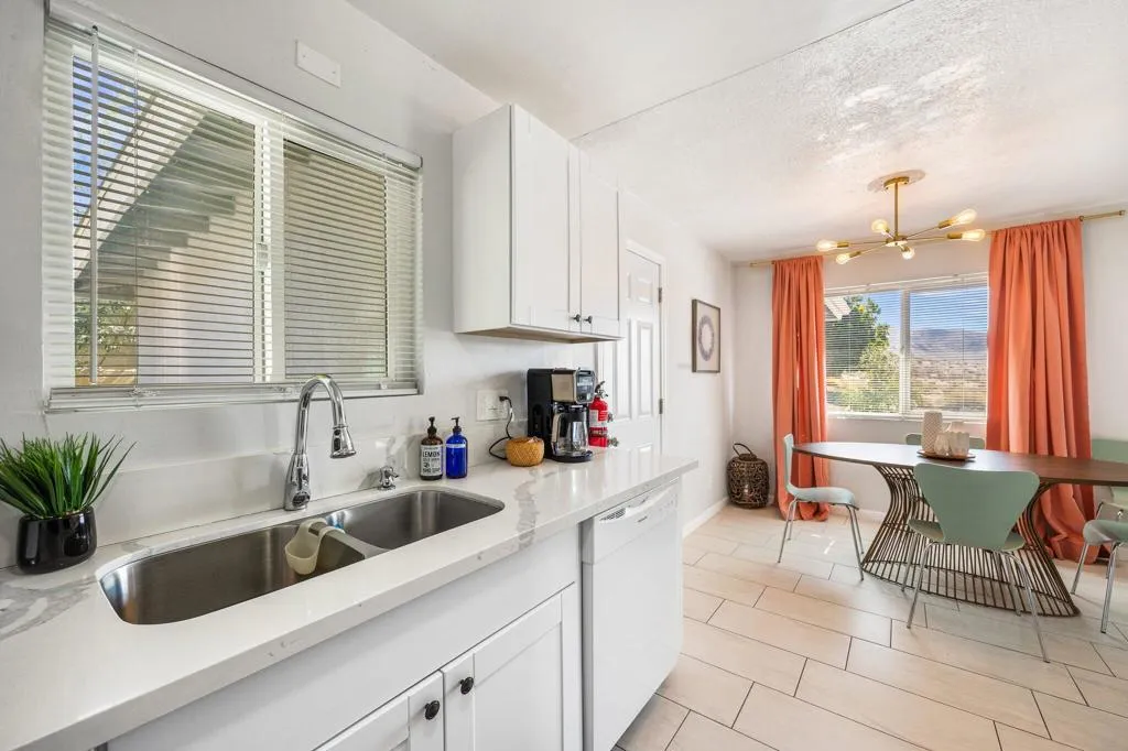 13215 Deodar Avenue, Desert Hot Springs, California 92240 home-pic-18